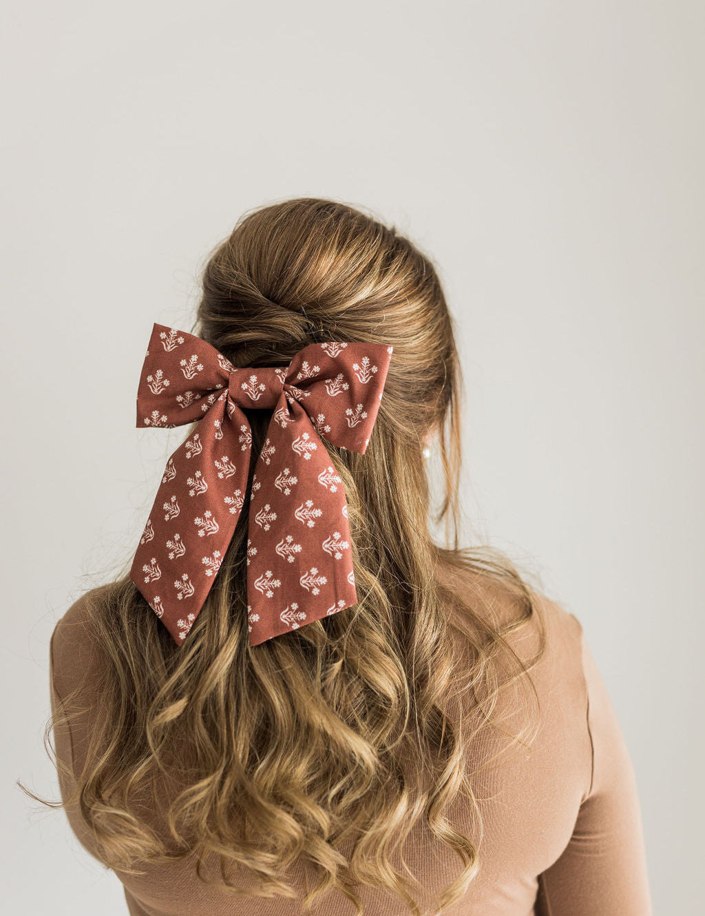 Lucy Bow