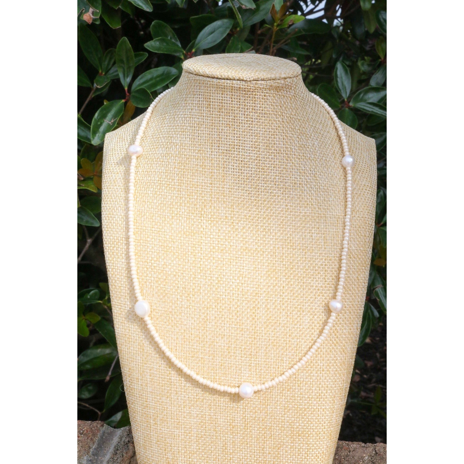 Kick Off Pearl Choker Necklace