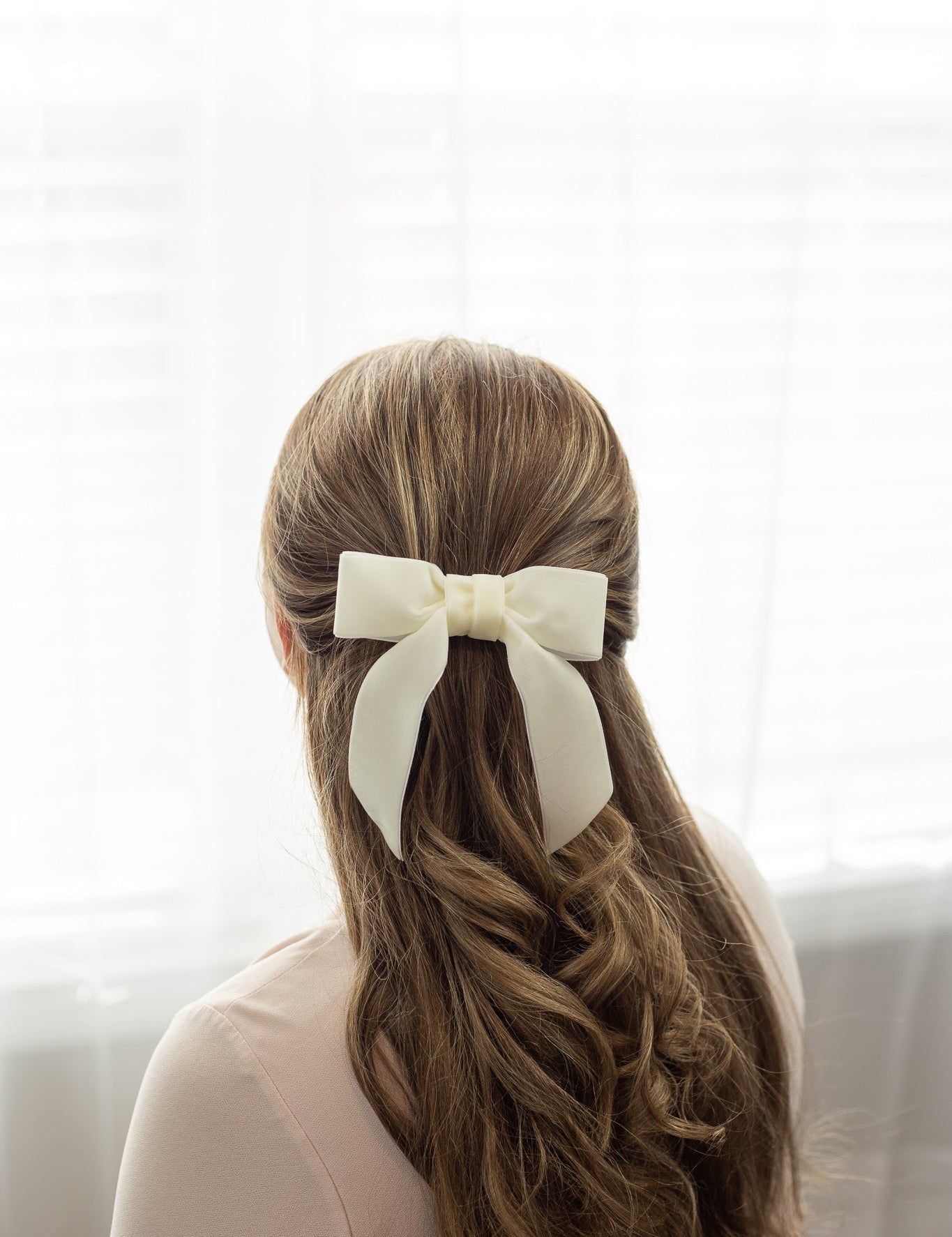 Delora Velvet Bow